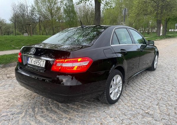 Mercedes-Benz Klasa E cena 52400 przebieg: 175000, rok produkcji 2012 z Kielce małe 436